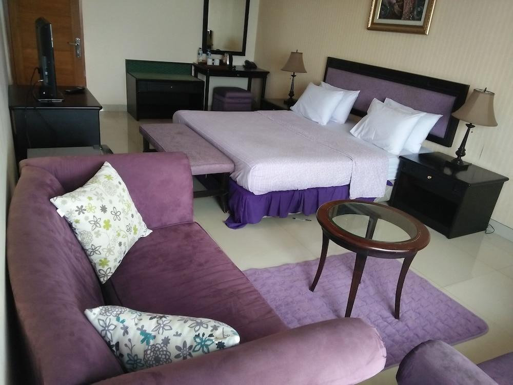 บูกิต อะลามันดา รีสอร์ต Hotel การุต ภายนอก รูปภาพ
